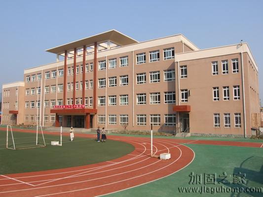 學(xué)?？拐鸺庸滩攀潜灸甓燃庸坦こ痰闹仡^戲！