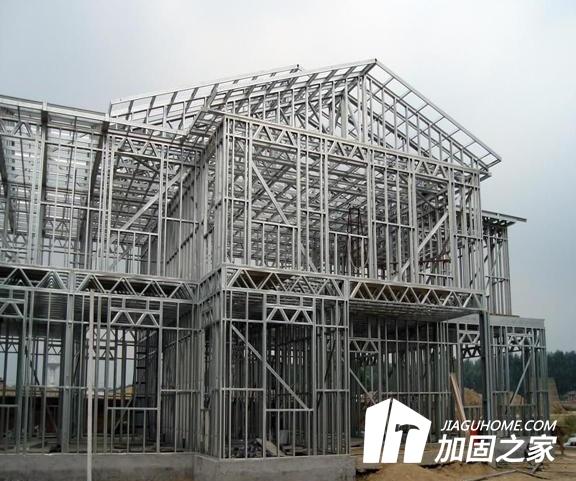 鋼結(jié)構(gòu)房屋漏水是什么原因造成的？