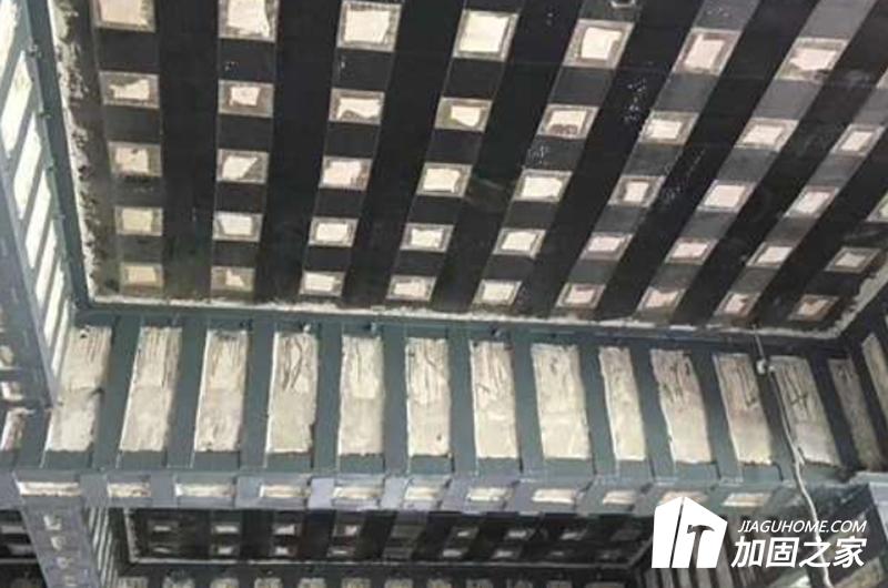 在建筑加固施工時(shí)，如何保證全程安全施工?
