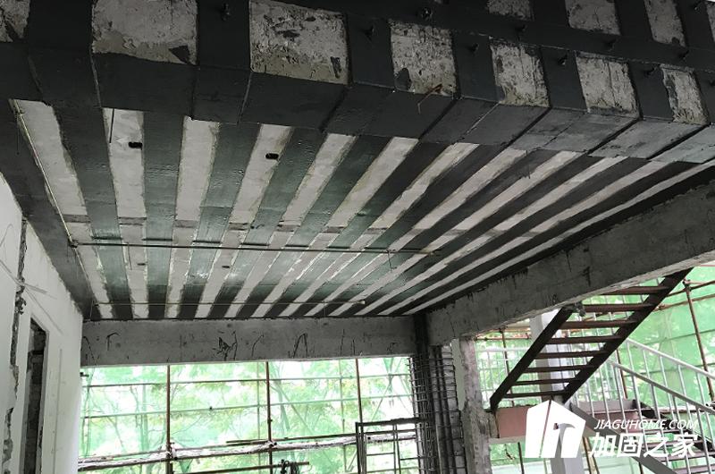 粘鋼加固對建筑物會(huì)產(chǎn)生哪些直接的好處